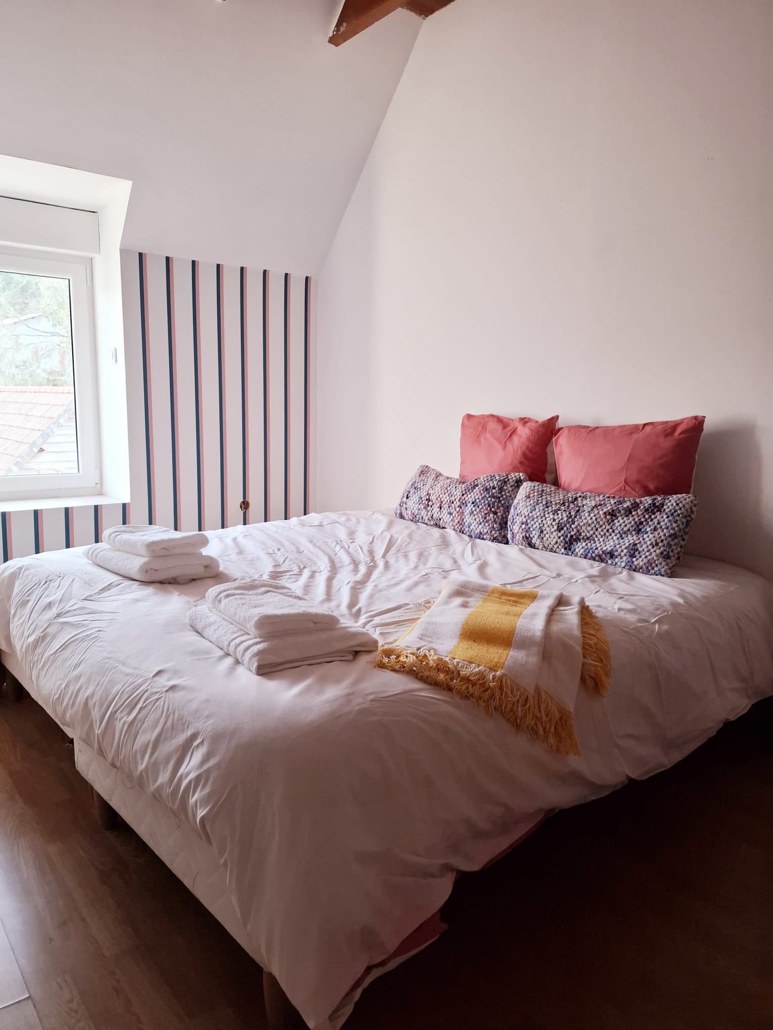 Chambre cosy du gîte Chez Pépé Lucien à Tirepied-sur-Sée